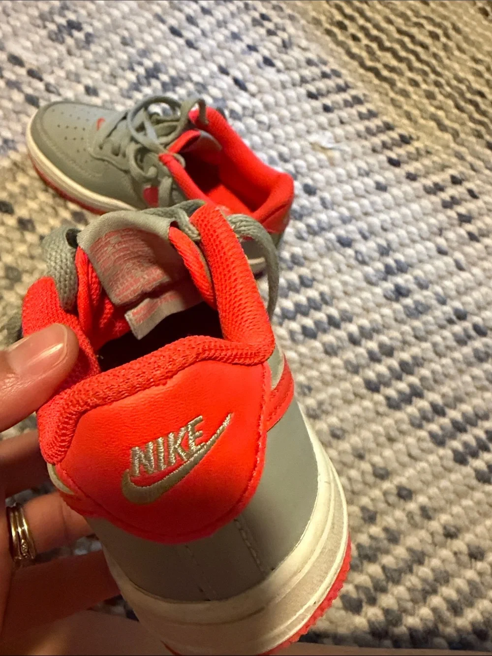 Nike Kids Grey and Red Low-Top Sneakers